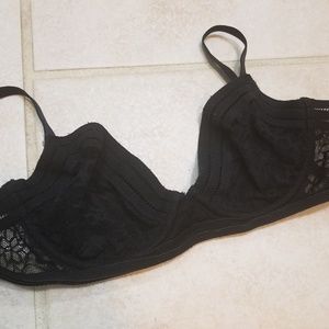 Black lace bra